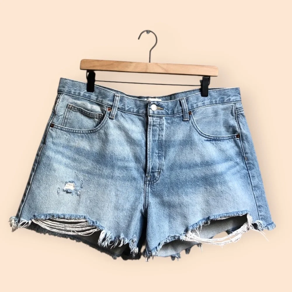 Universal Thread 90s Baggy Short Denim Shorts Distressed Women’s Plus Size 14